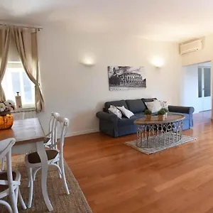 Romantic Flat Near Metro Flaminio Roma